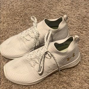 Women’s White Under Armor Shoes, Size 7.5